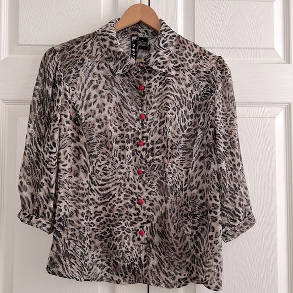 WR 9000 Animal Print Flowy Blouse size XL - Picture 9 of 9